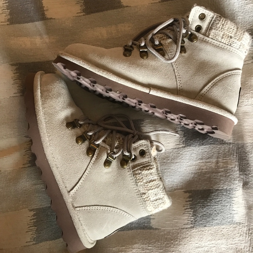 Bearpaw Marie Water Resistant Boot